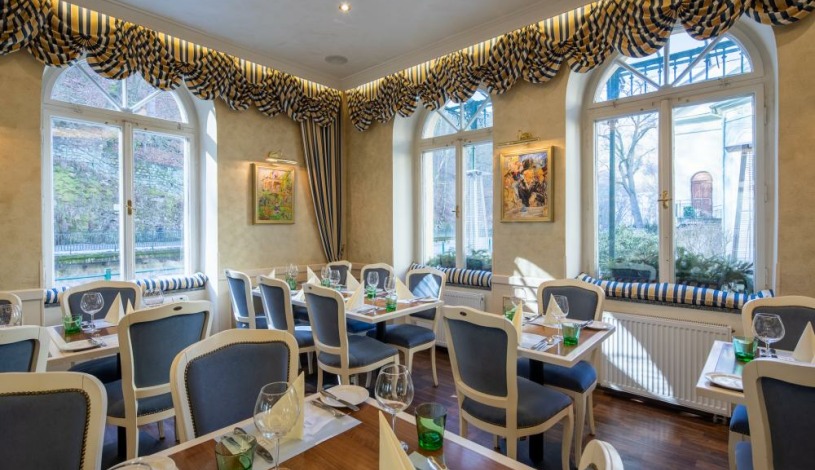 VILLA BASILEIA Riverside Karlovy Vary